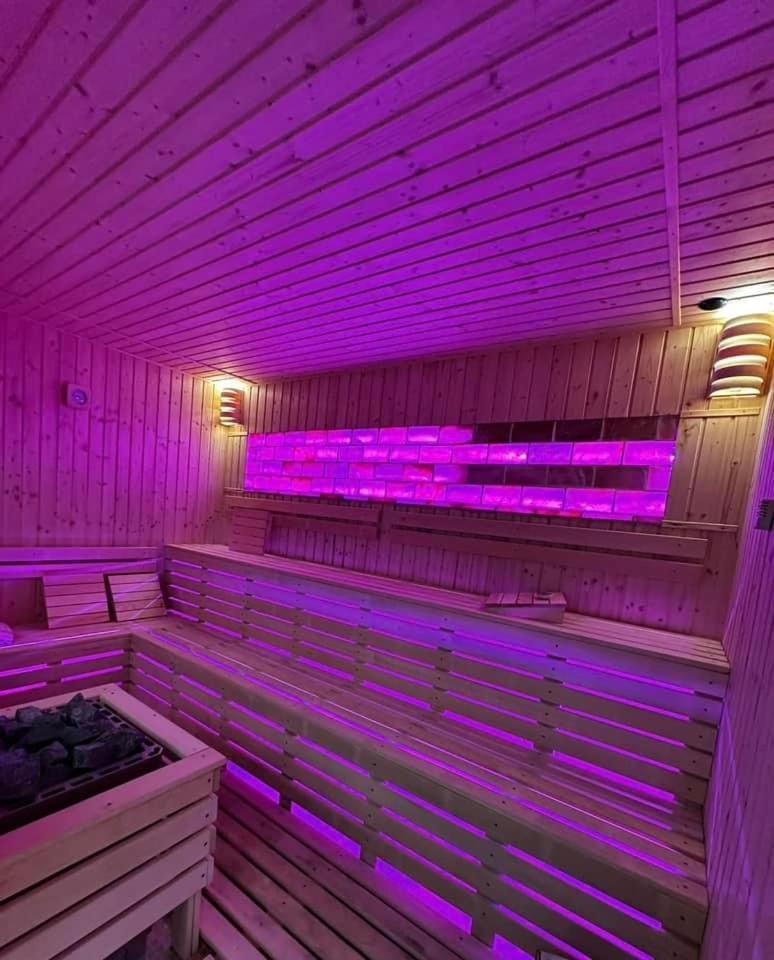 Hanul Domnesc Imperial Hotel & Spa Călan エクステリア 写真