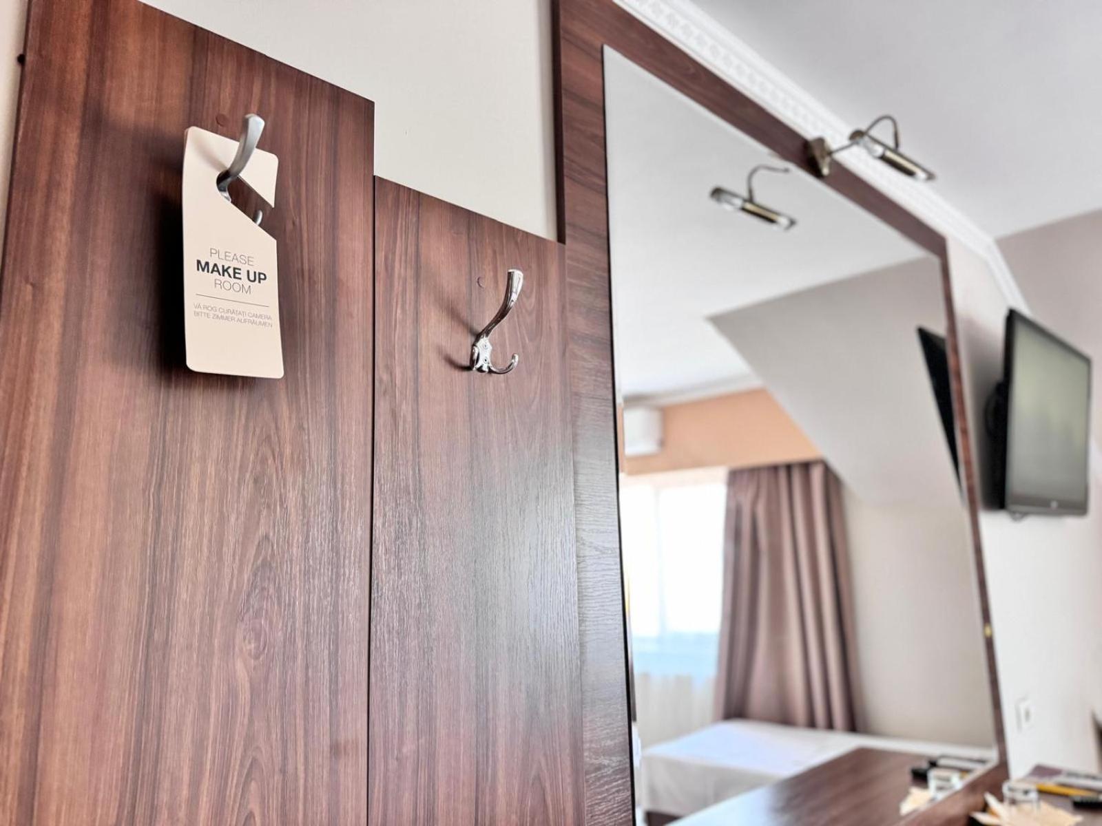 Hanul Domnesc Imperial Hotel & Spa Călan エクステリア 写真