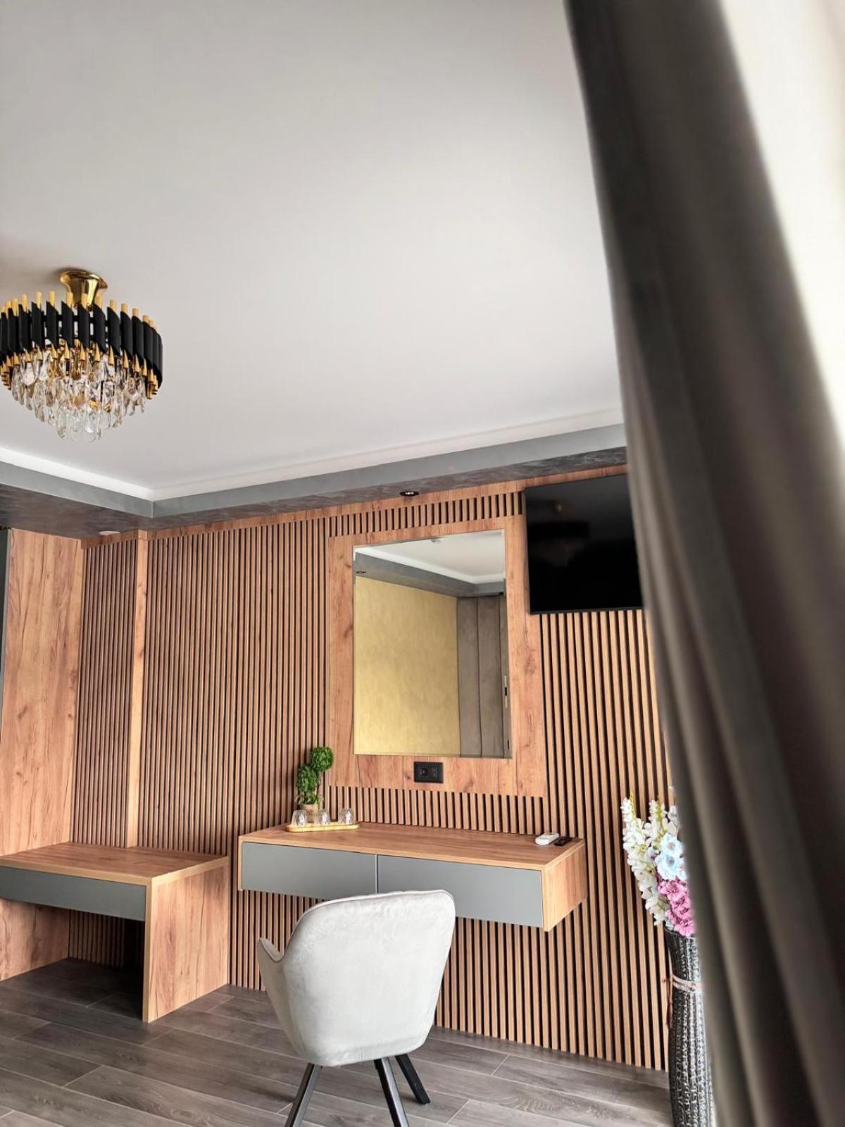 Hanul Domnesc Imperial Hotel & Spa Călan エクステリア 写真