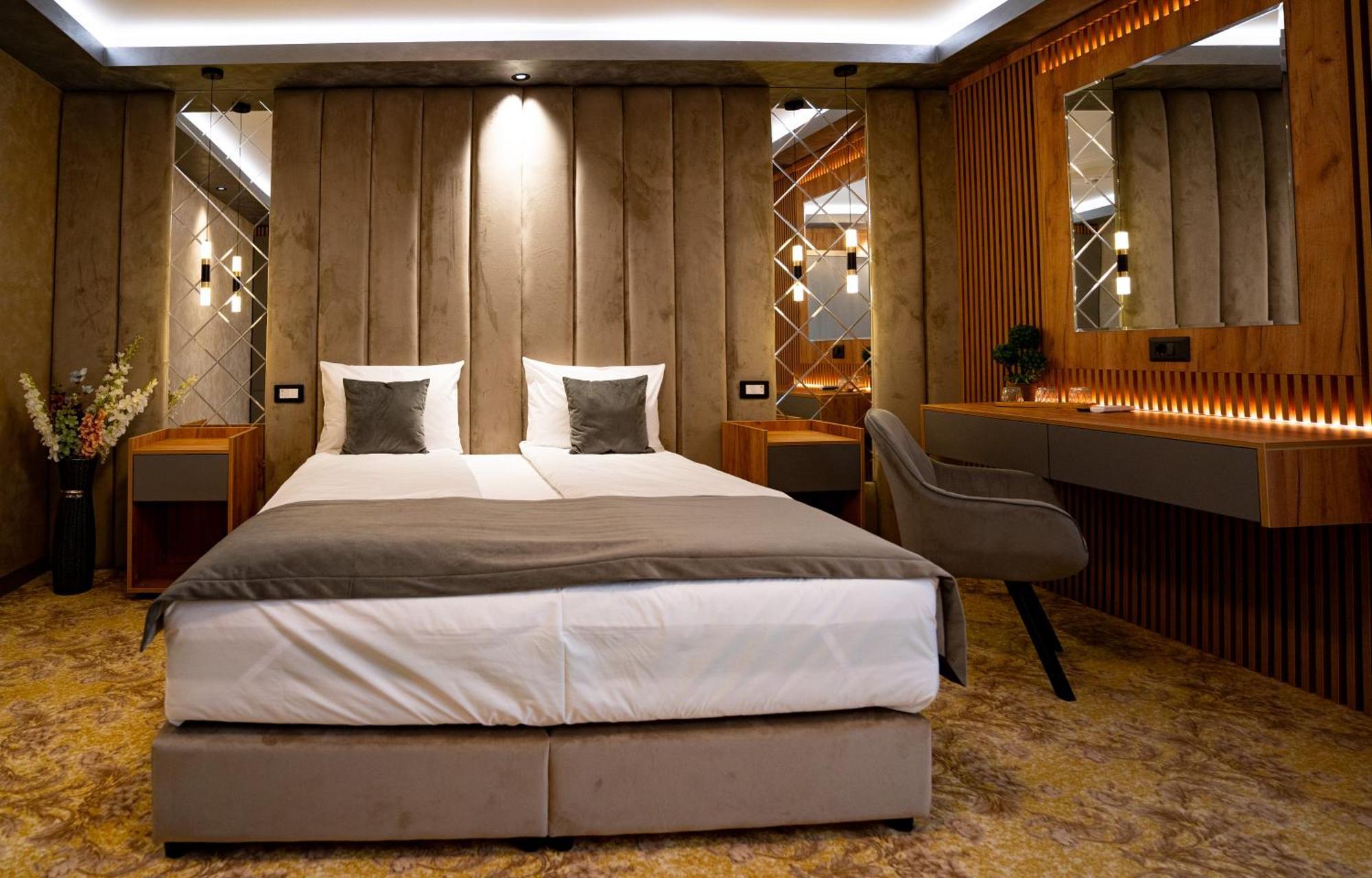Hanul Domnesc Imperial Hotel & Spa Călan エクステリア 写真