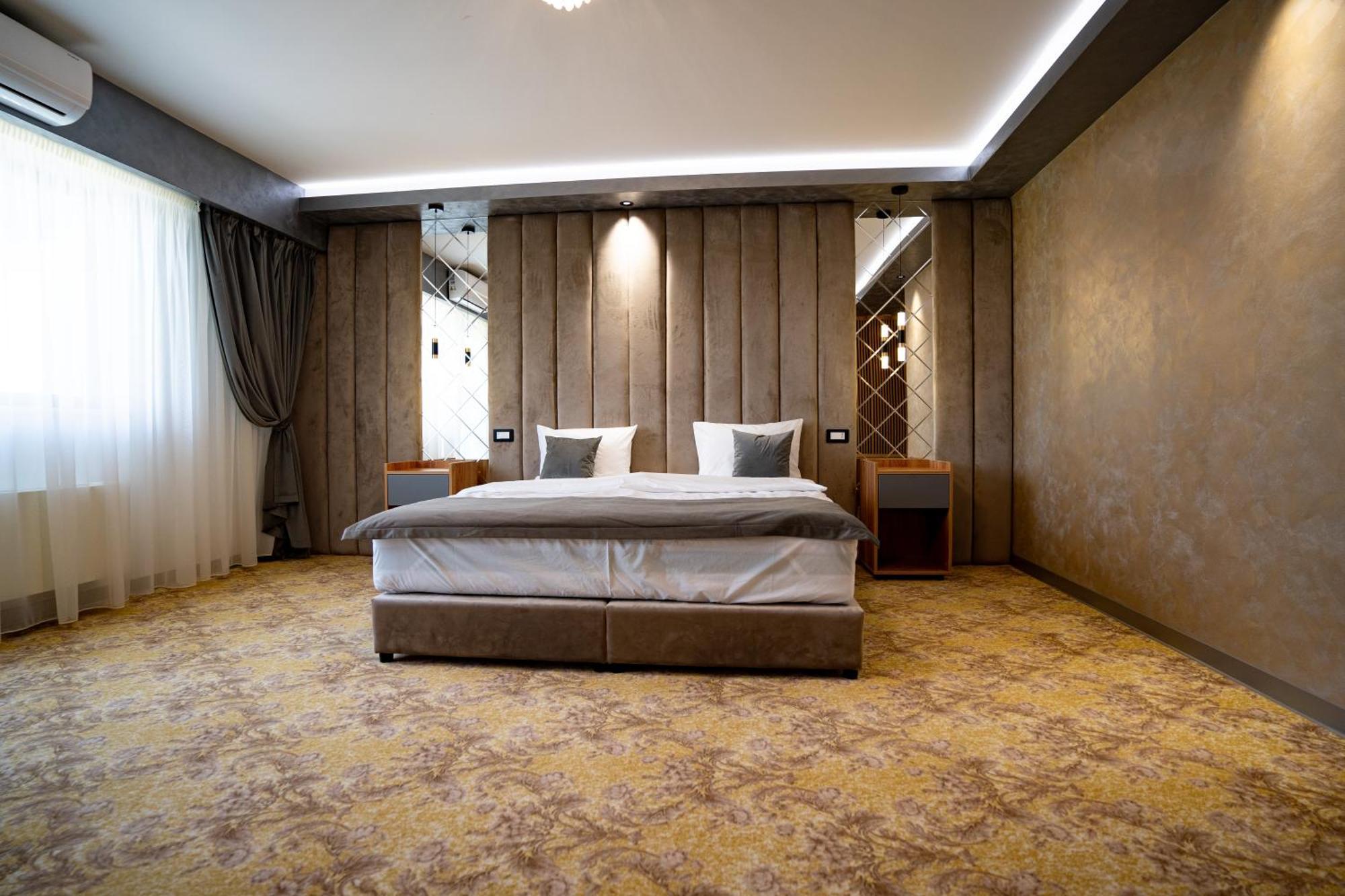 Hanul Domnesc Imperial Hotel & Spa Călan エクステリア 写真