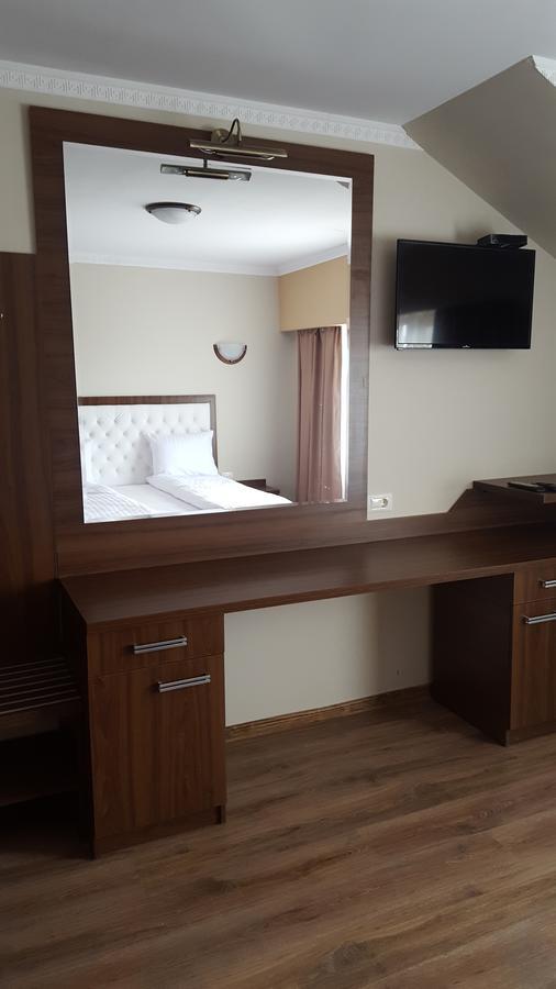Hanul Domnesc Imperial Hotel & Spa Călan エクステリア 写真